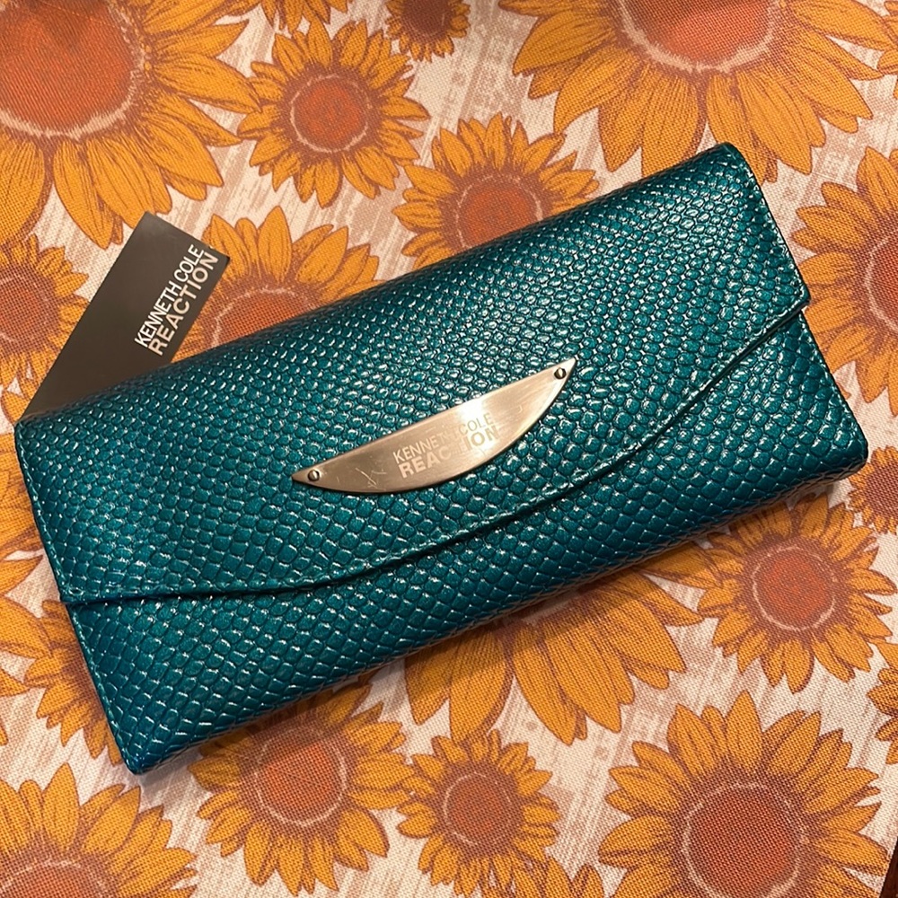 Kenneth Cole Reaction wallet